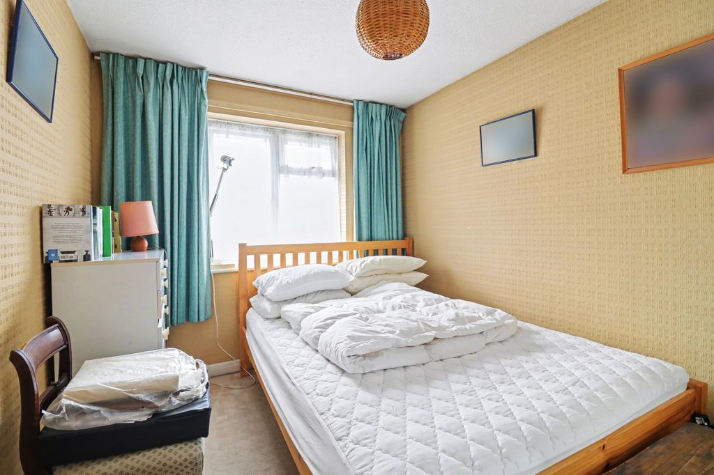 Additional image 9 of 3 bed semi-detached house for saleCoulsdon Road, Hedge End SO30