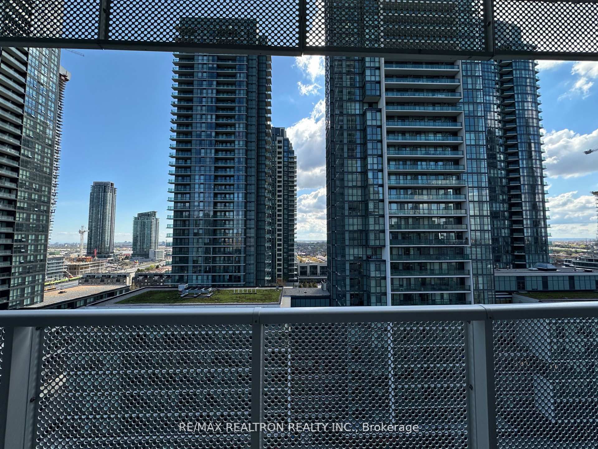 Additional image 6 of 1312-4065 Confederation Parkway, Mississauga, ON, L5B 4N1