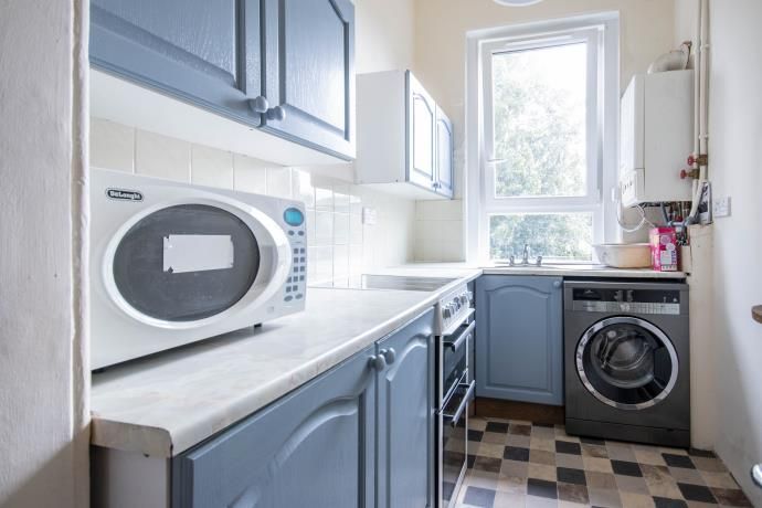 Additional image 5 of 6 bed flat to rentPolwarth Gardens, Edinburgh EH11