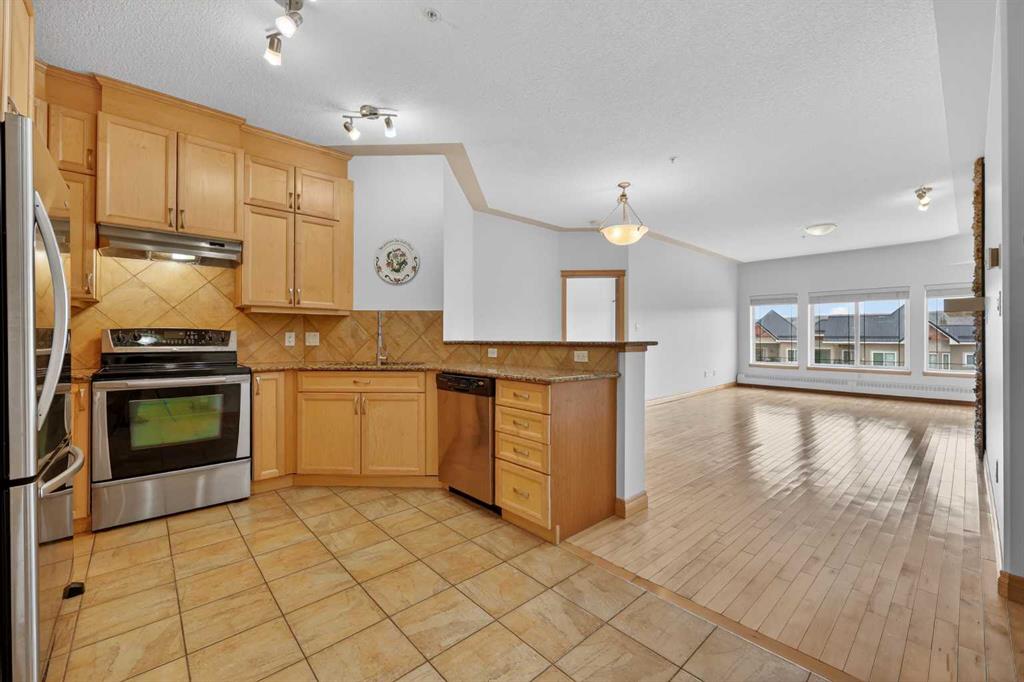 Additional image 6 of 503-30 Discovery Ridge Close SW, Calgary, AB, T3H 5X5