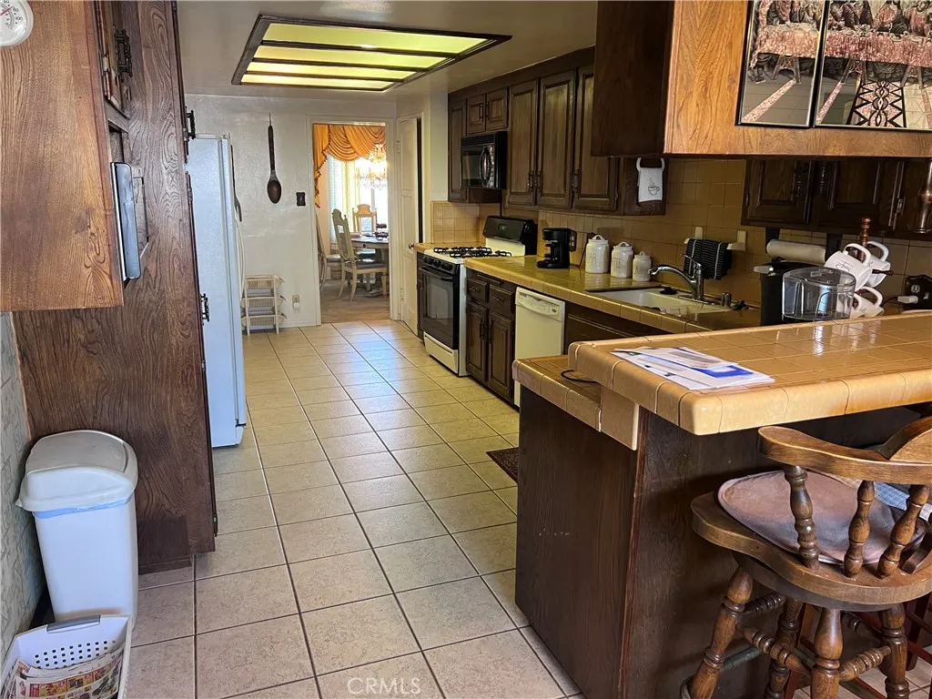 Additional image 48 of 414 E 137th St, Los Angeles, CA 90061