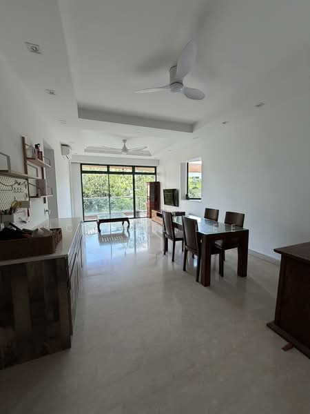 798 Thomson Road photo 2