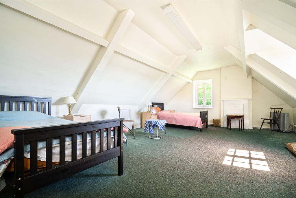 Additional image 14 of 8 bed detached house for saleBlackwater Road, Newport, Isle Of Wight PO30