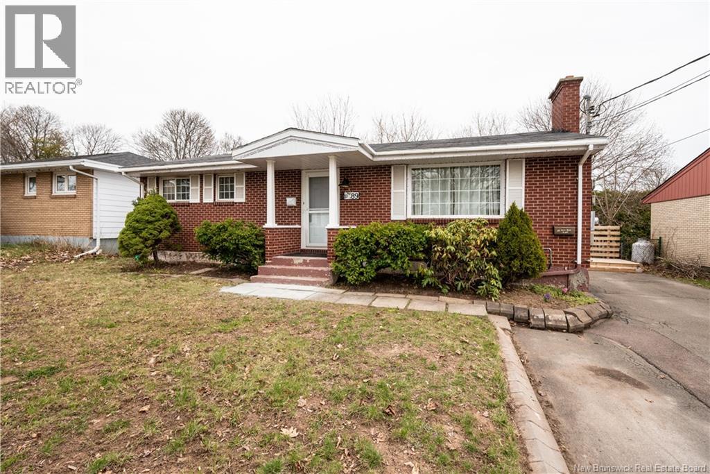 89 Mount Royal Boulevard, Moncton, NB, E1E2V3