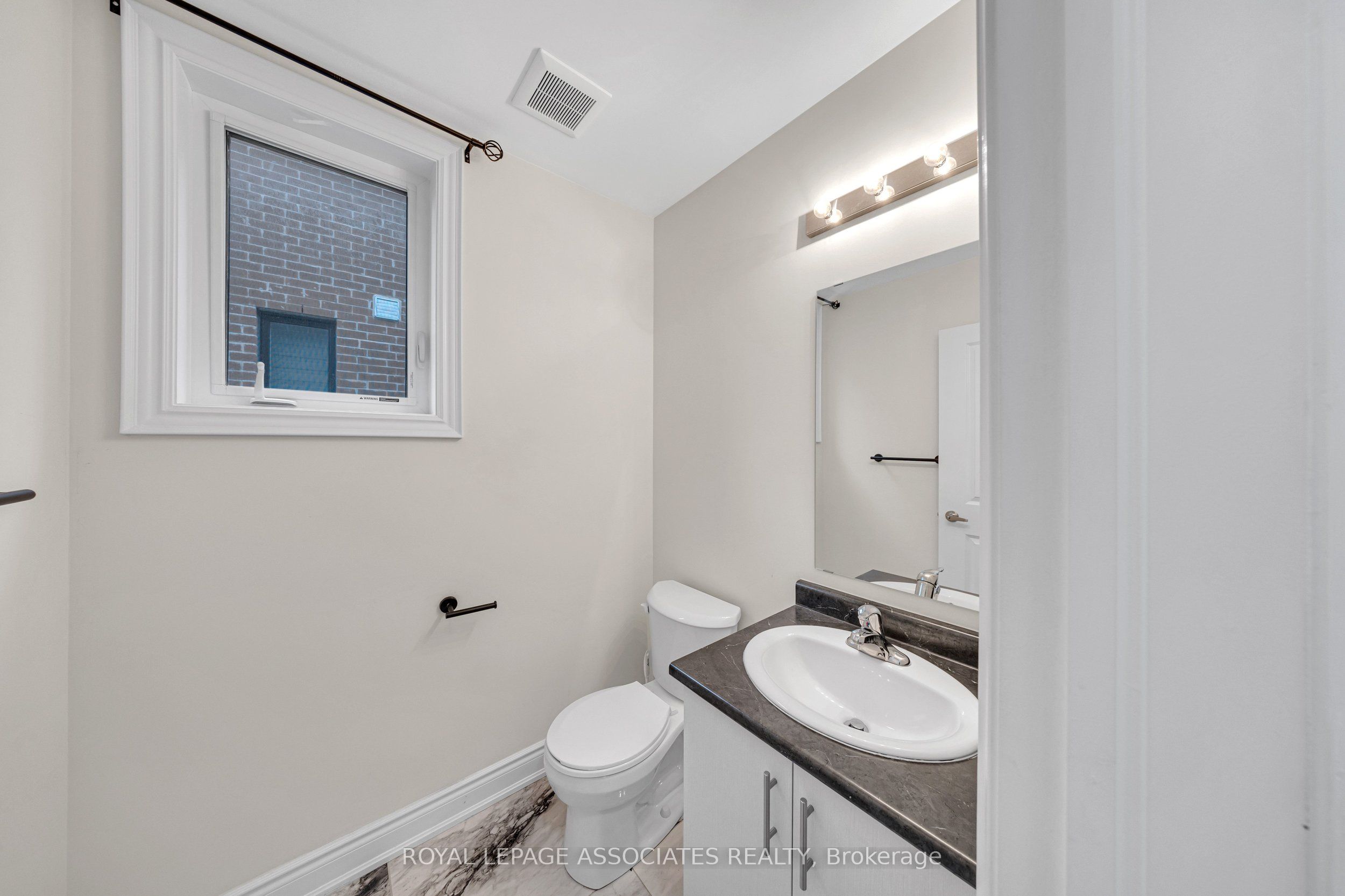 Additional image 5 of 21 John Dallimore Drive, Georgina, ON, L4P 0S6