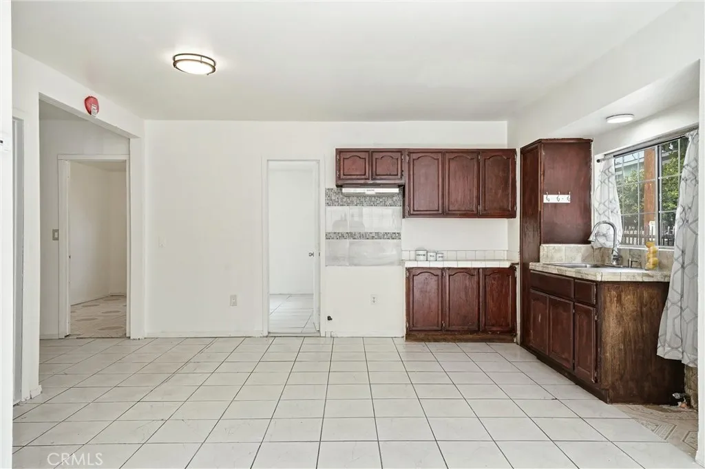 Additional image 36 of 9603 Holmes Avenue, Los Angeles, CA 90002