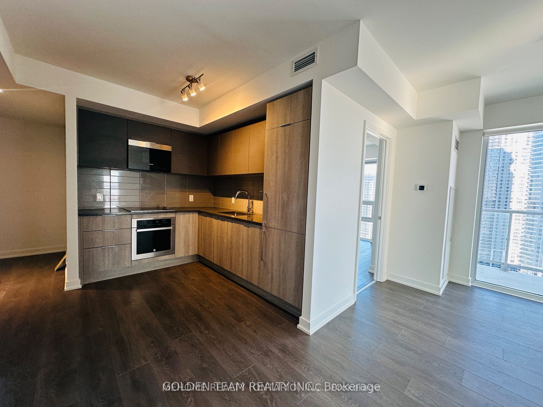 Additional image 4 of 2209-2033 Kennedy Road, Toronto, ON, M1T 0B9