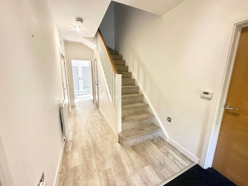 Additional image 2 of 4 bed detached house to rentAspen Close, Birtley DH3