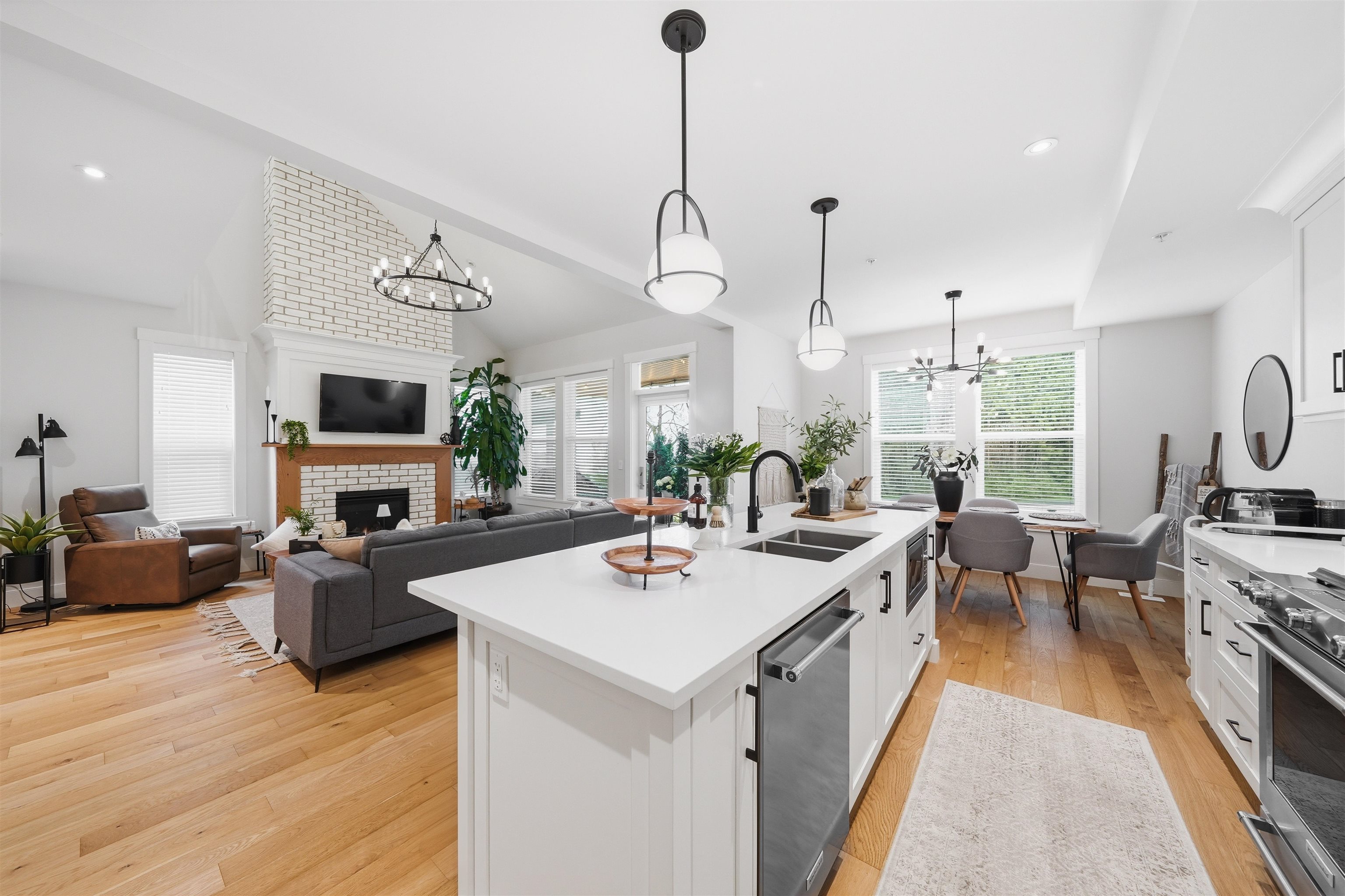 Additional image 2 of 8-21858 47b Avenue, Langley, BC, V3A 8H1