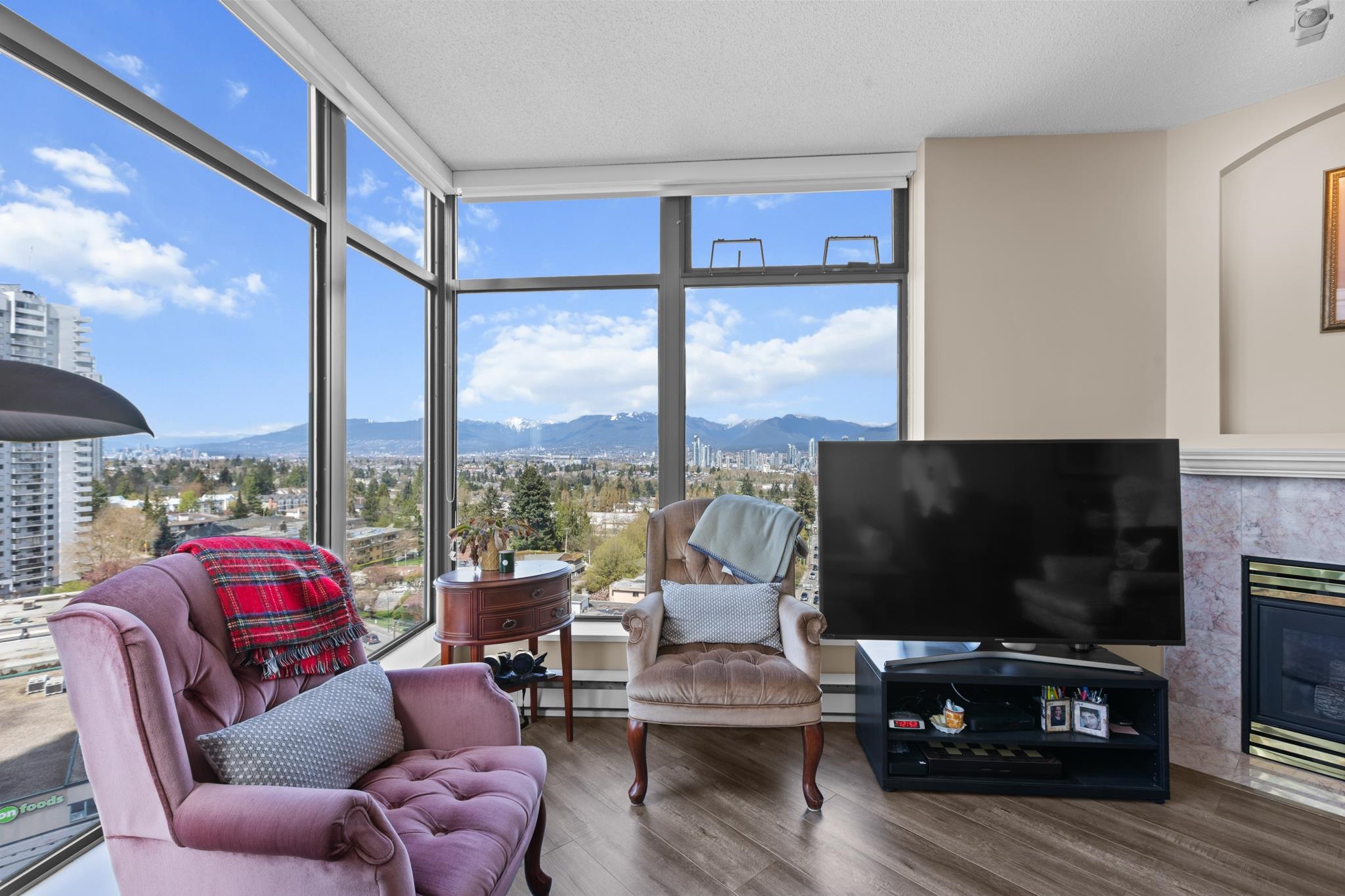 Additional image 3 of 1606-4505 Hazel Street, Burnaby, BC, V5H 4T1