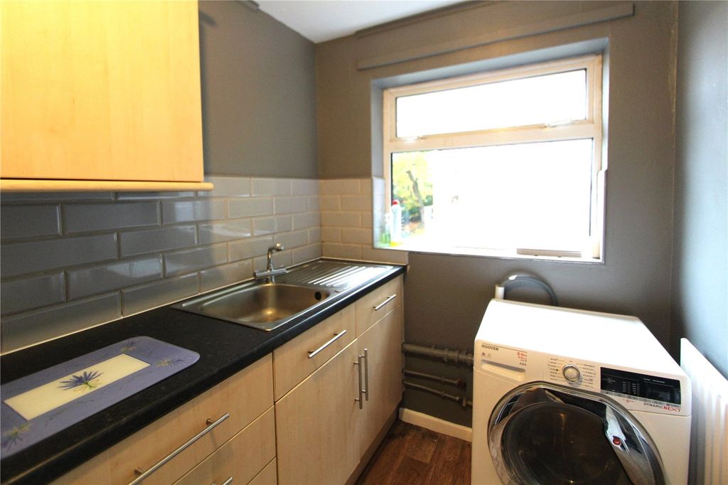 Additional image 3 of 2 bed flat for saleHopeswood, Greatham, Liss, Hampshire GU33