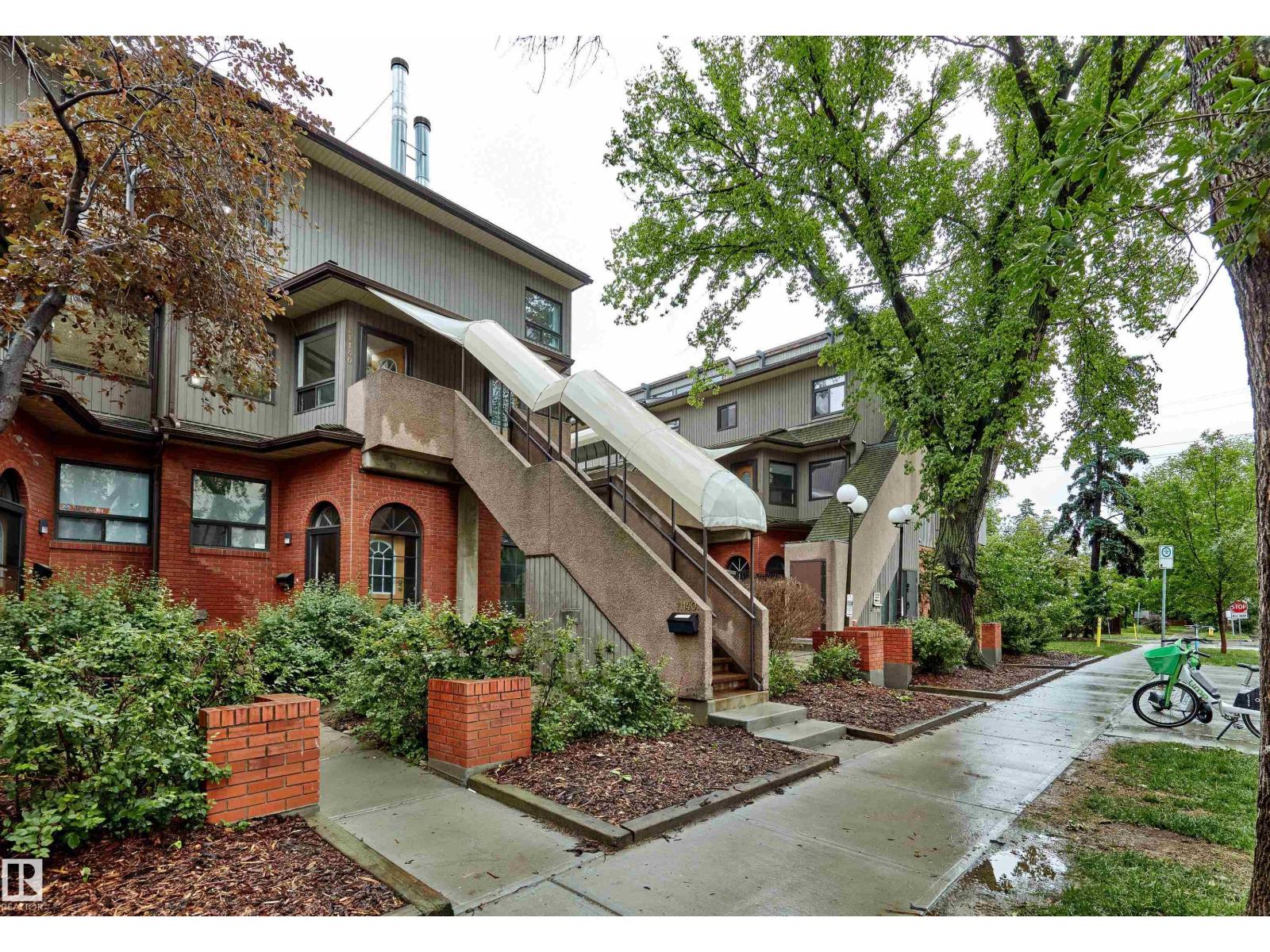 11140 83 Avenue NW, Edmonton, AB, T6G0V1