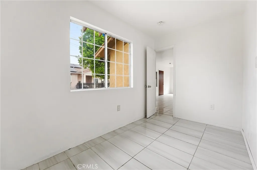 Additional image 46 of 9603 Holmes Avenue, Los Angeles, CA 90002