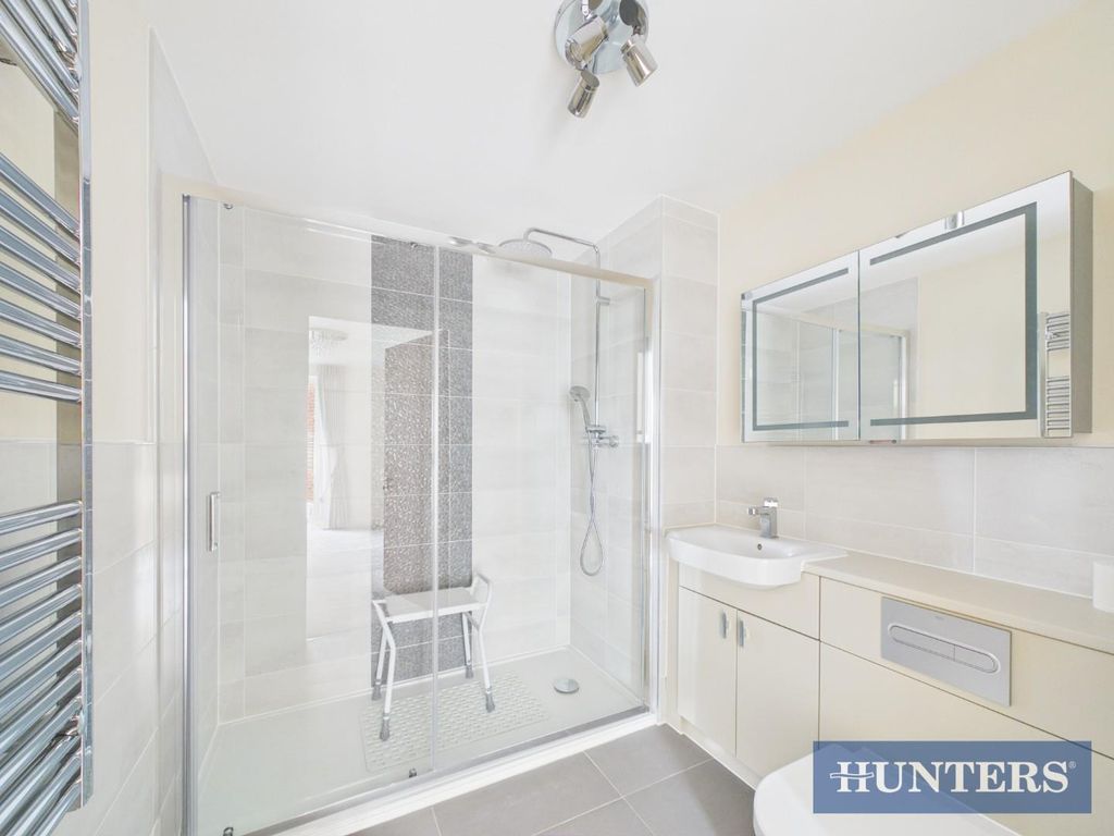 Additional image 10 of 2 bed flat for saleMolescroft Road, Beverley HU17