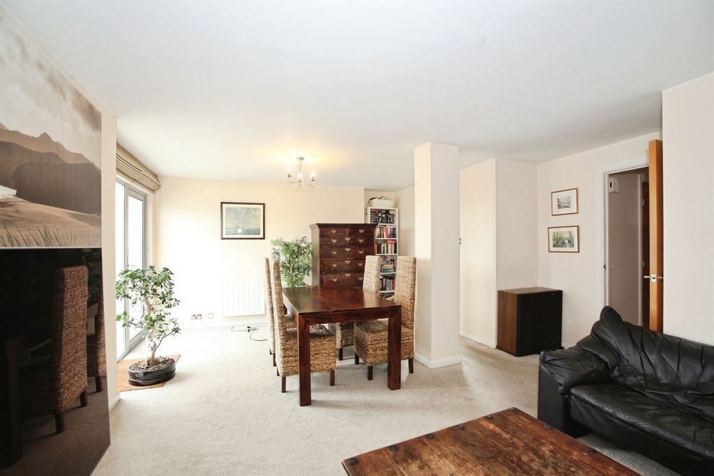 Additional image 5 of 3 bed penthouse for salePierhead View, Penarth CF64