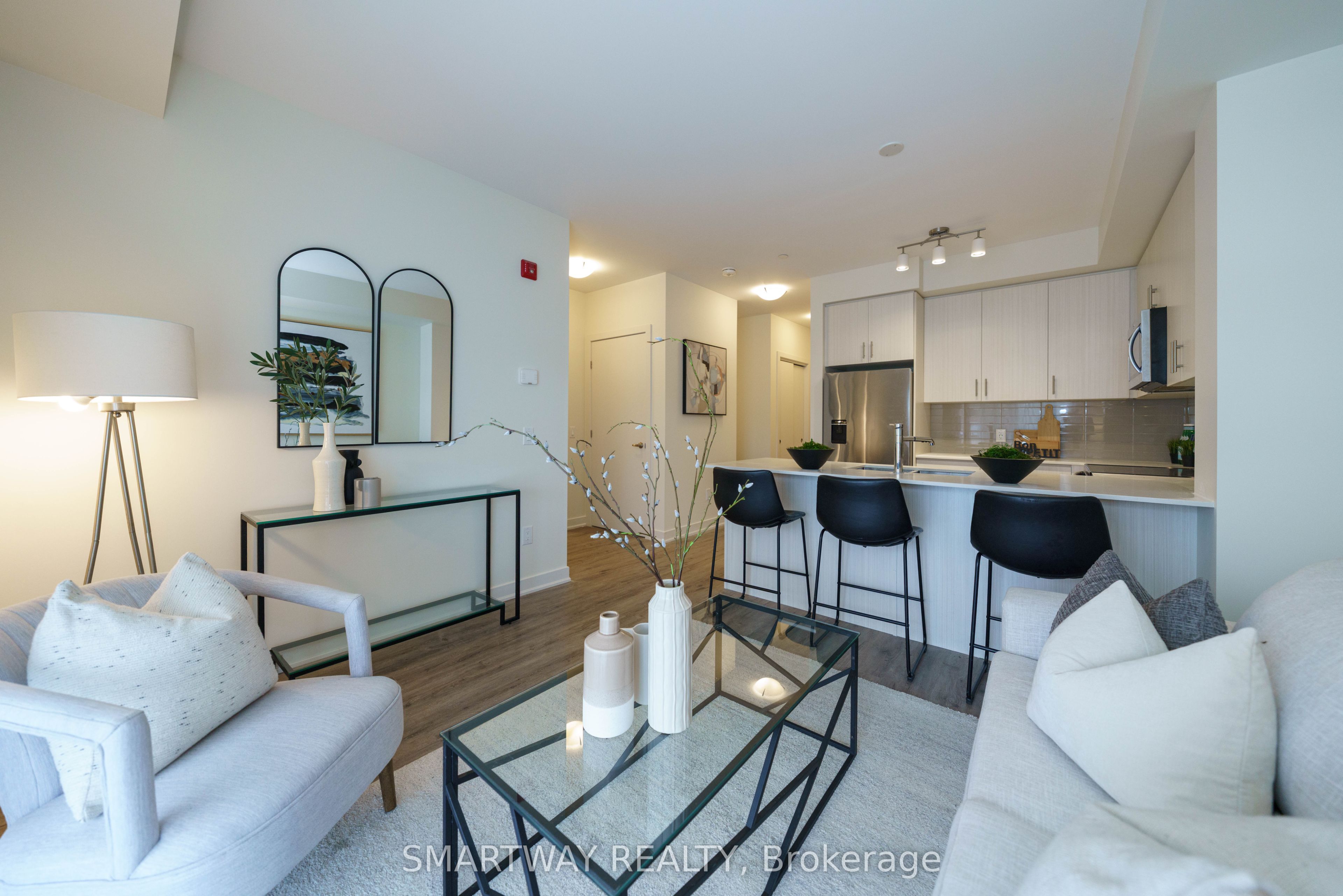 Additional image 6 of 203-340 Plains Road E, Burlington, ON, L7T 0C2