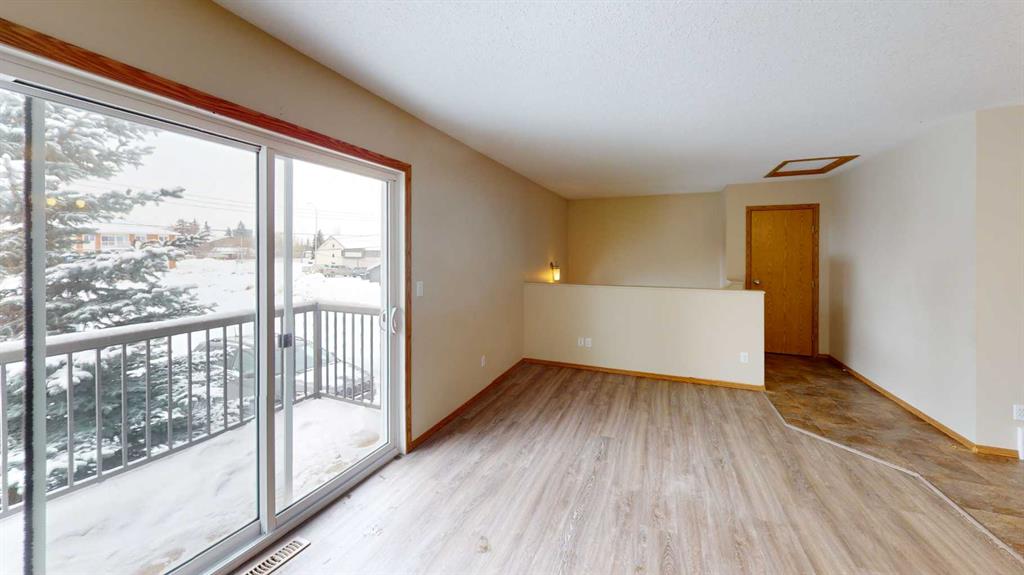 Additional image 5 of B-9911 109 Avenue, Grande Prairie, AB, T8V1R7