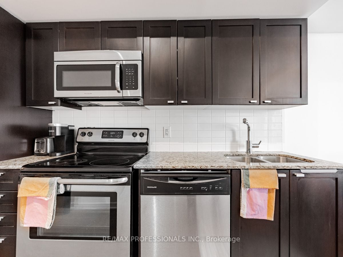 Additional image 4 of 2113-105 The Queensway N/a, Toronto, ON, M6S 5B5