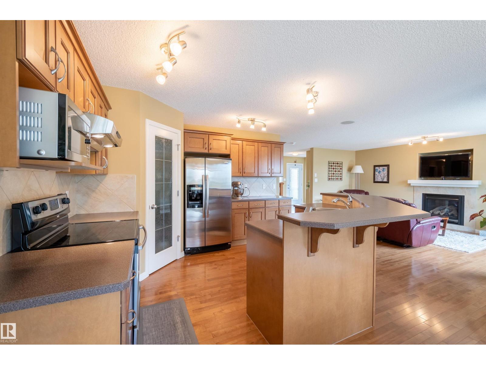 Additional image 6 of 2340 Hagen Link NW, Edmonton, AB, T6R0B2