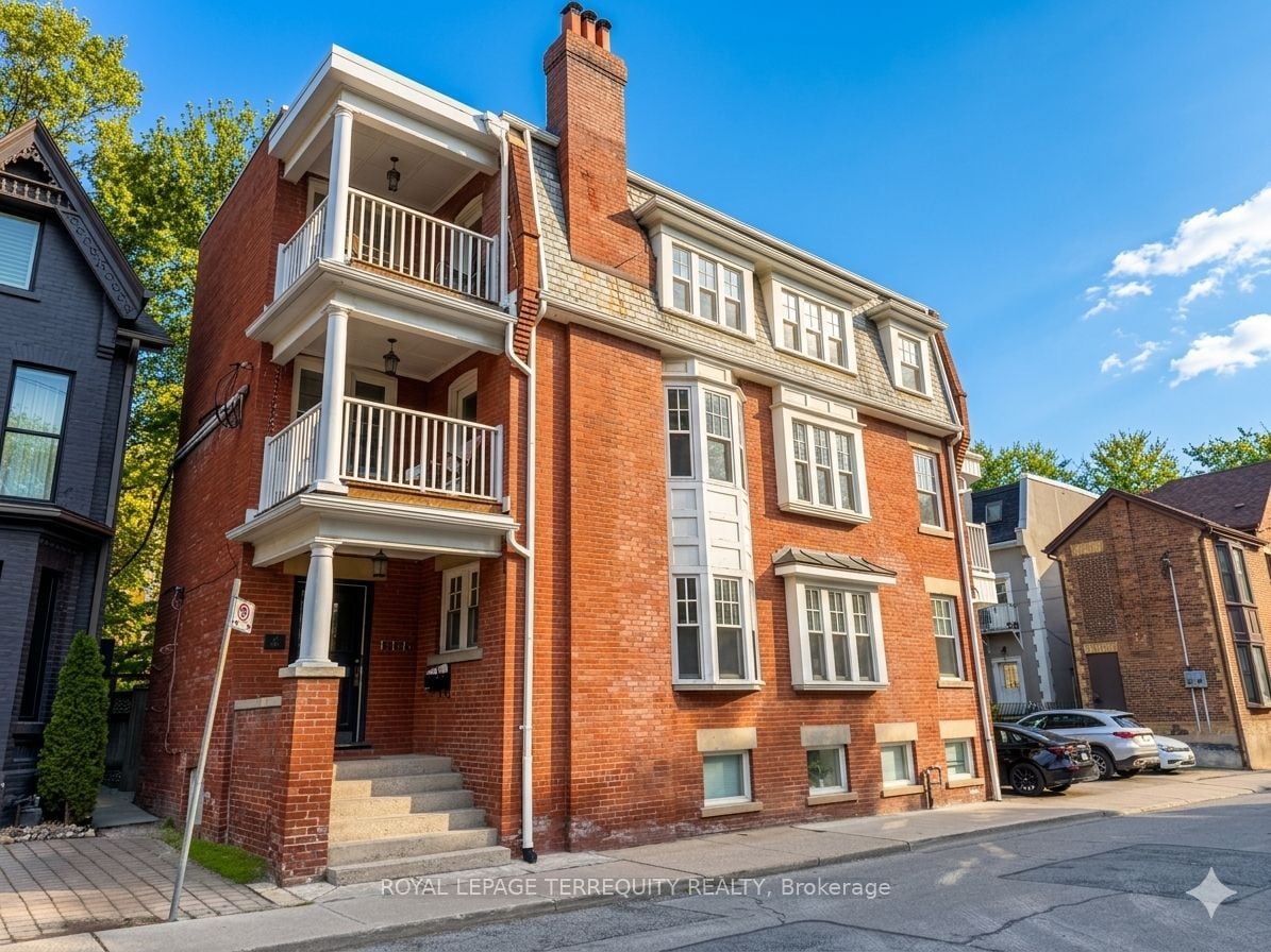 Unit 2-8 Webster Avenue, Toronto, ON, M5R 1N7