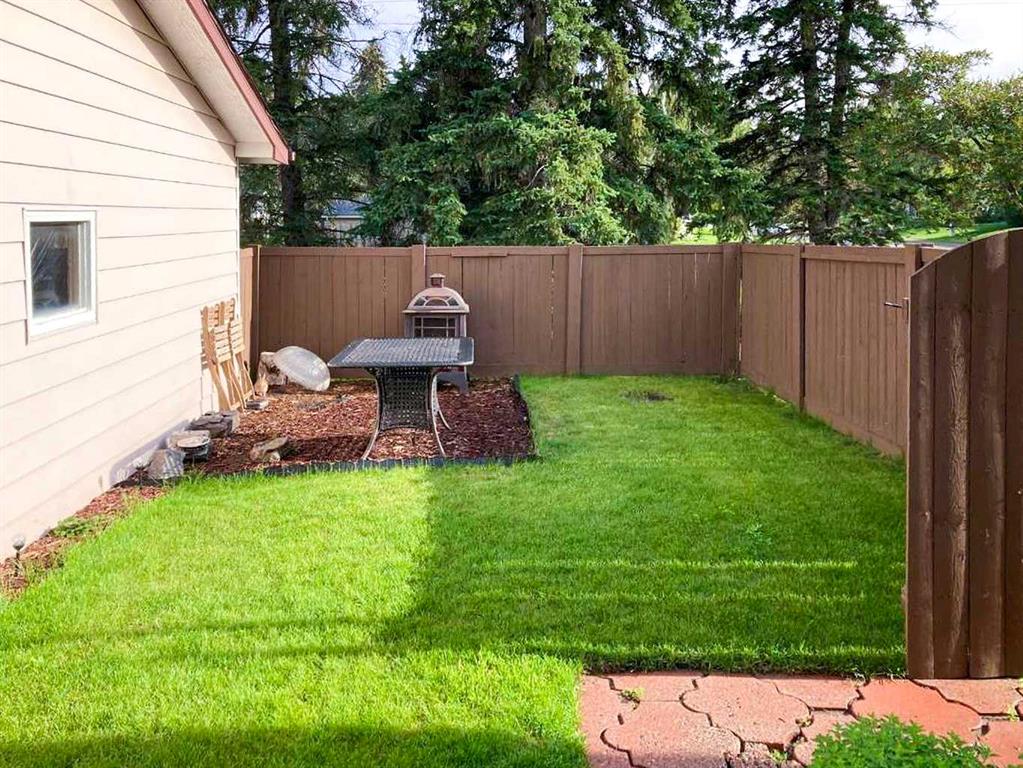 Additional image 3 of 84 Waterloo Drive SW, Calgary, AB, T3C3G1