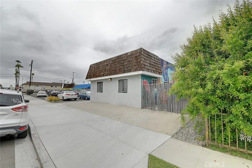 Additional image 29 of 2715 E 56th Street, Long Beach, CA 90805