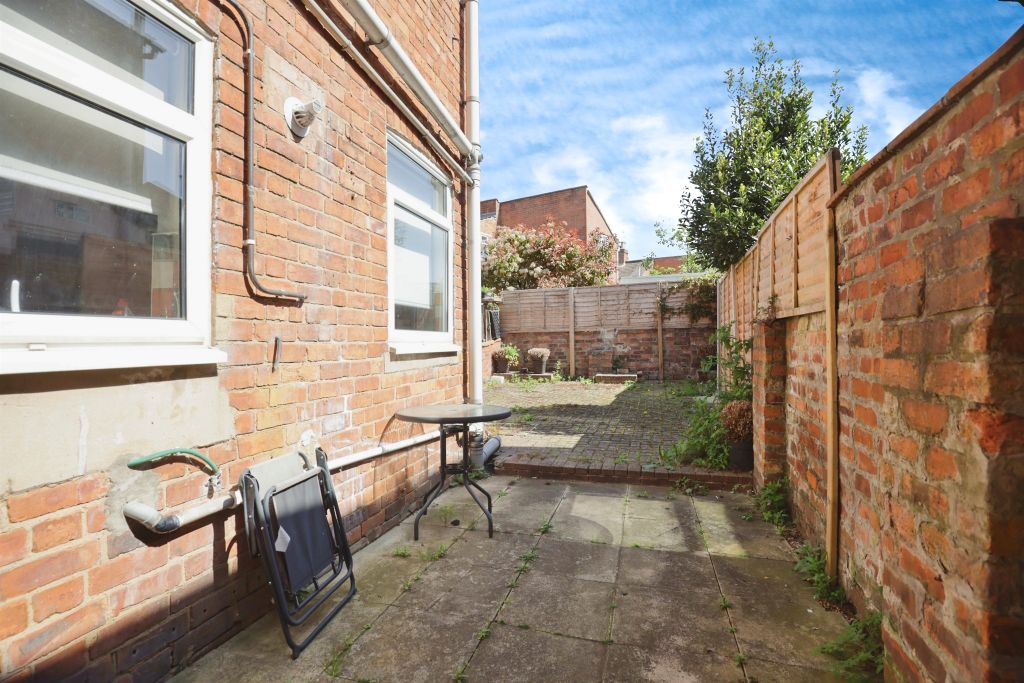 Additional image 18 of 3 bed flat to rentMilitary Road, Northampton NN1