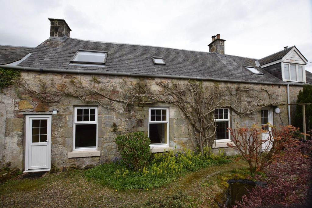 3 bed detached house to rentFarm House, Lethangie, Kinross KY13