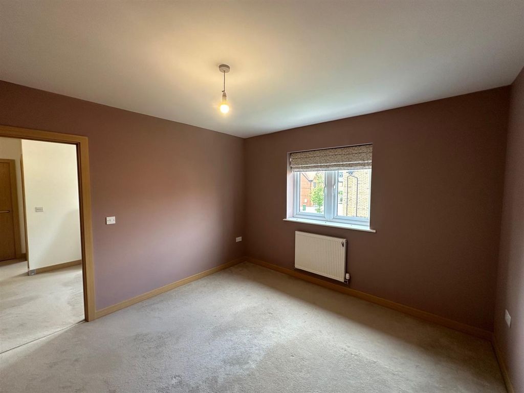 Additional image 26 of 5 bed detached house to rentMemorial Way, Off Thorpe Road, Peterborough PE3