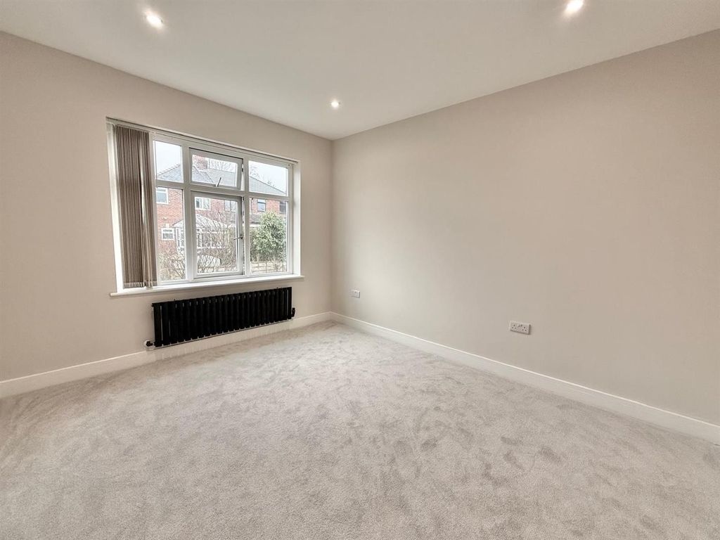 Additional image 6 of 3 bed semi-detached house to rentWaldon Road, Macclesfield SK11