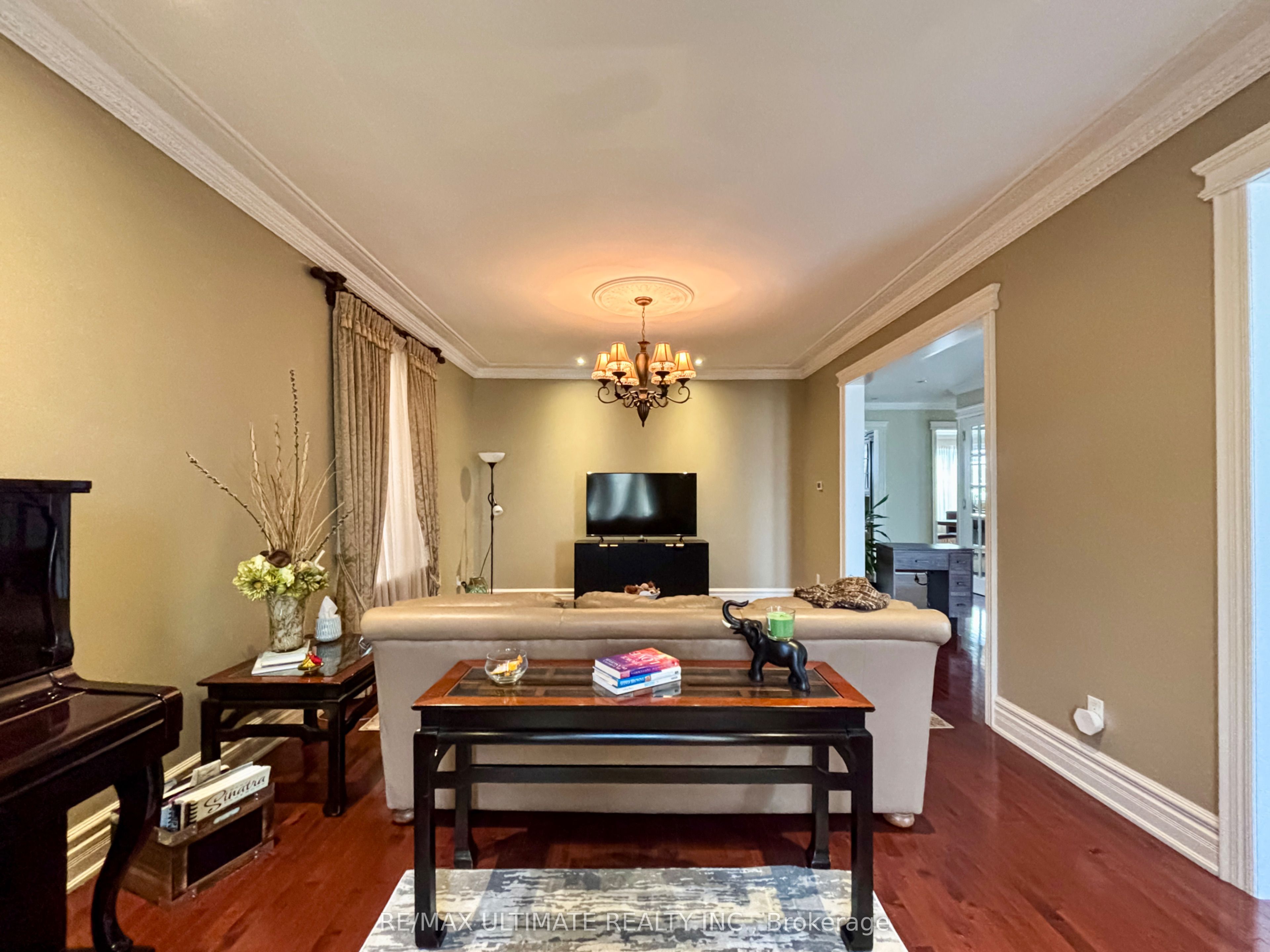 Additional image 3 of 38 Wilmar Road, Toronto, ON, M9B 3R9