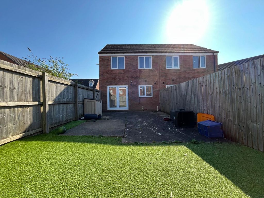 Additional image 4 of 3 bed semi-detached house to rentCefn Adda Close, Newport NP20