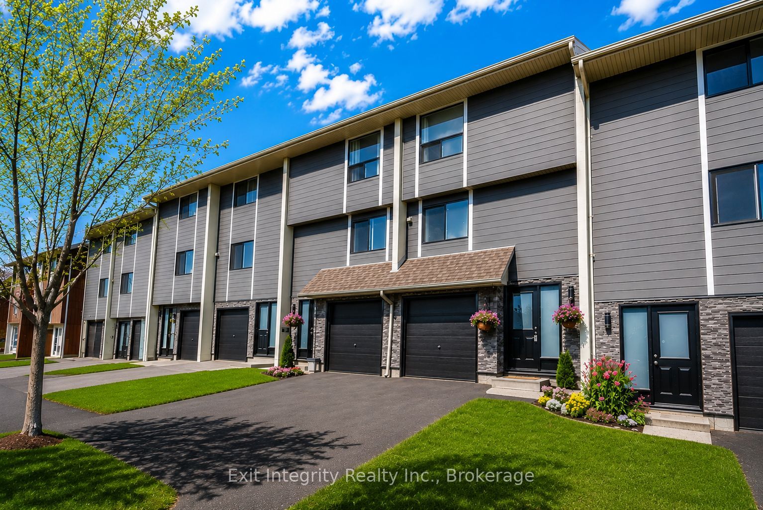 135 (18) Chalmers Street S, Cambridge, ON, N1R 6M2
