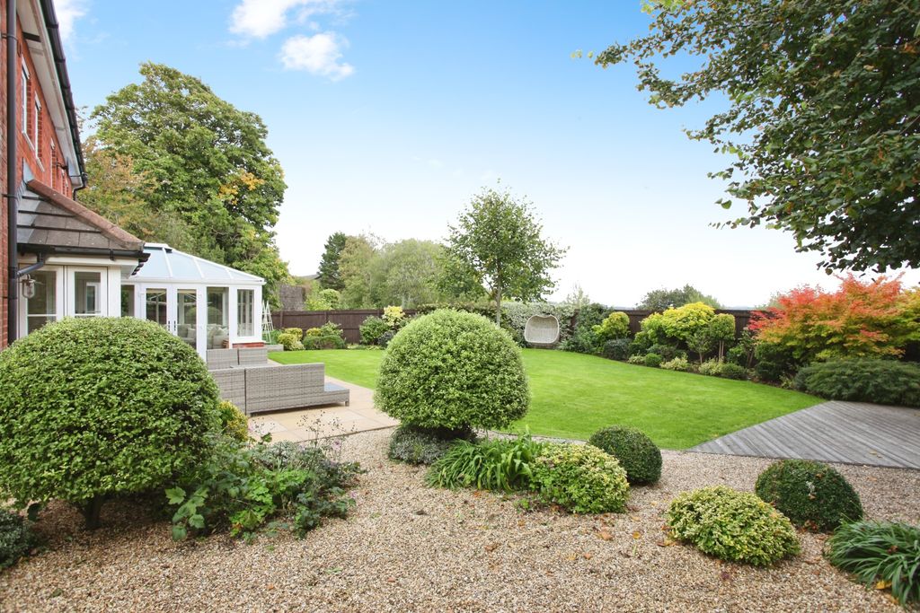 Additional image 20 of 5 bed detached house for saleMons Close, Newport NP20