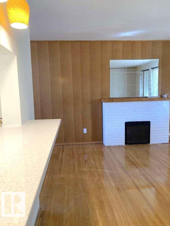 Additional image 6 of 15212 86 Avenue NW, Edmonton, AB, T5R4C3