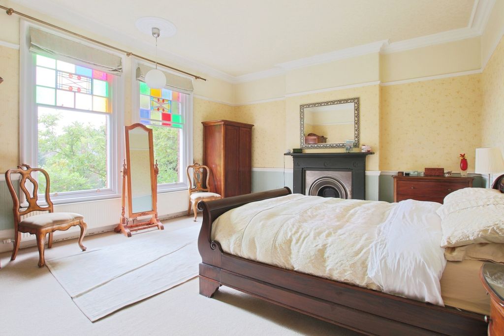 Additional image 6 of 6 bed semi-detached house for saleNewland Park, Hull HU5