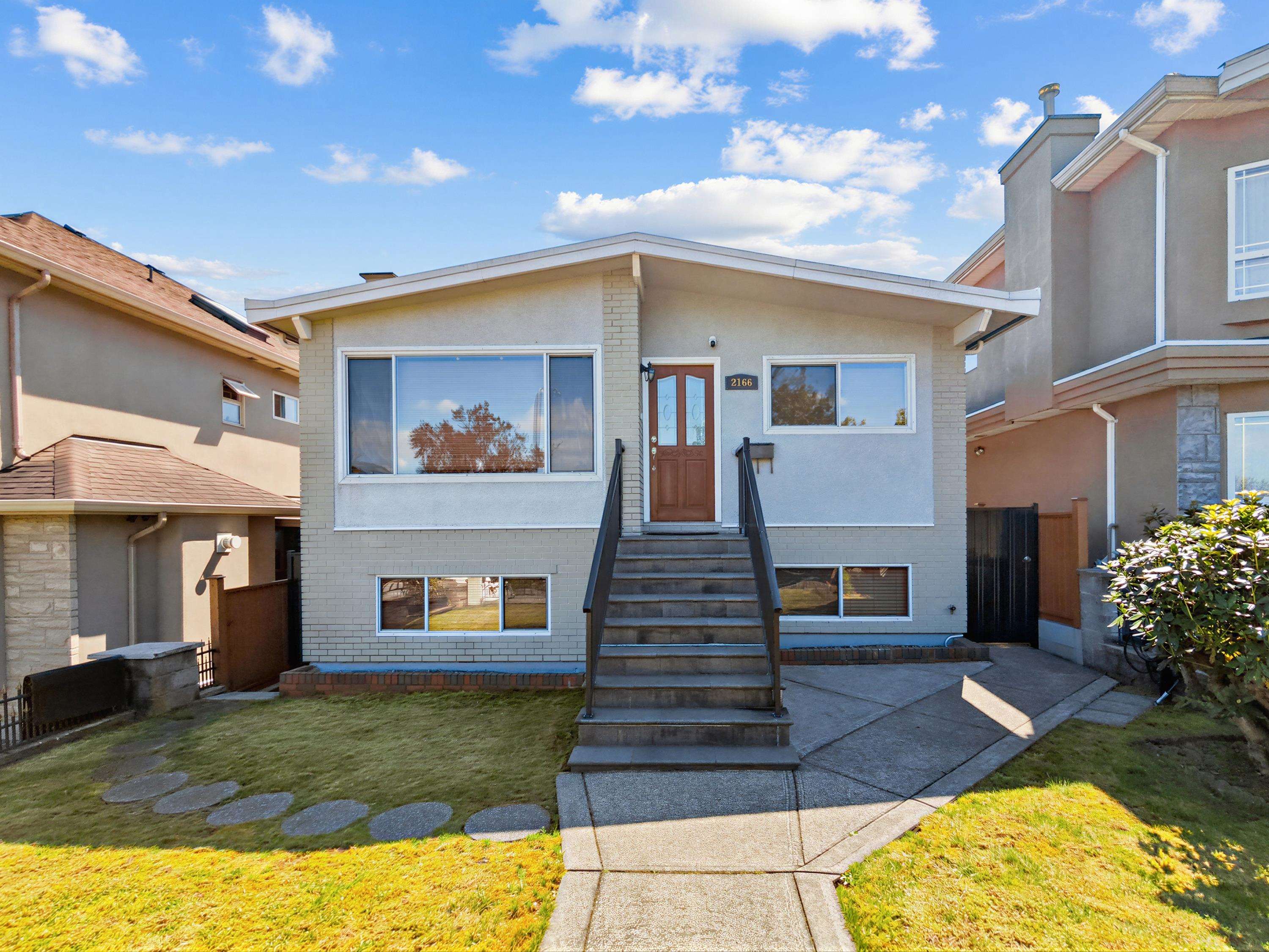 2166 39th Avenue E, Vancouver, BC, V5P 1H7