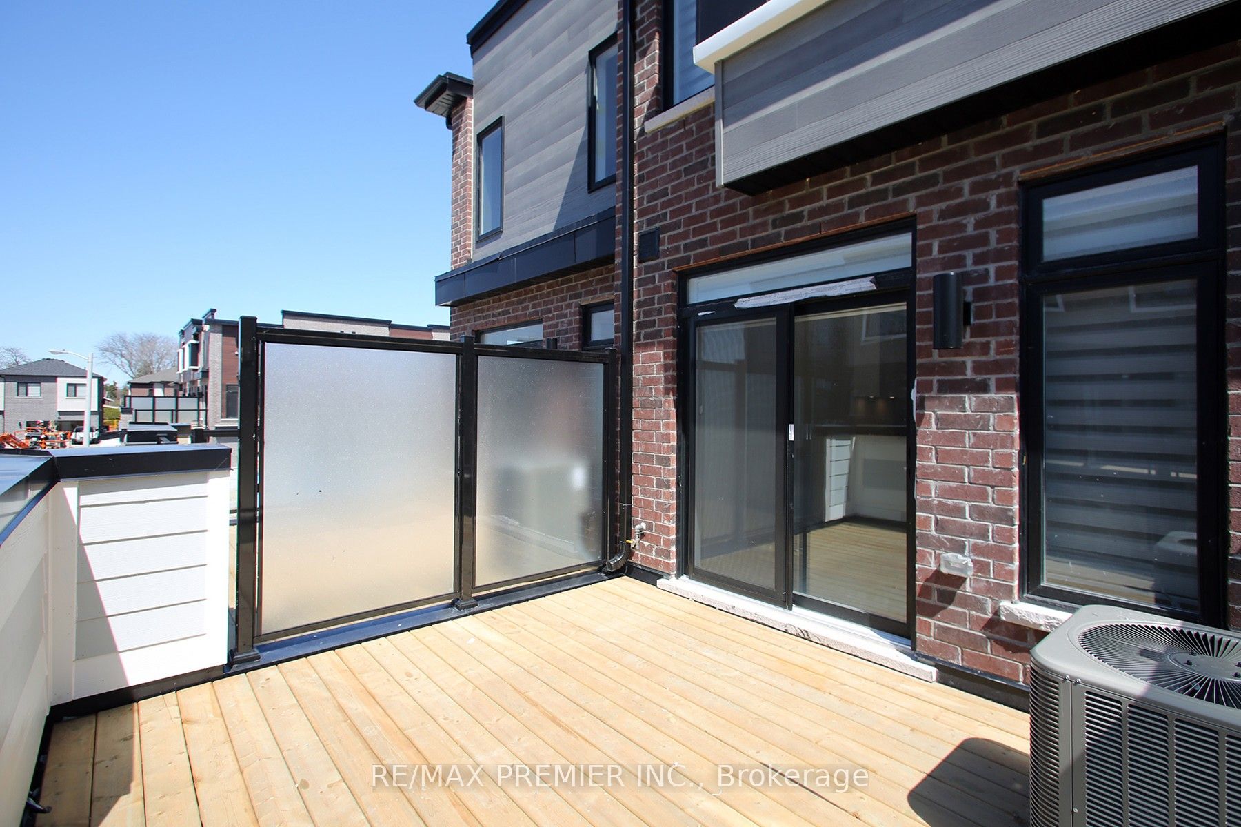 Additional image 3 of 73 Akil Thomas Gardens, Toronto, ON, M1P 0G3