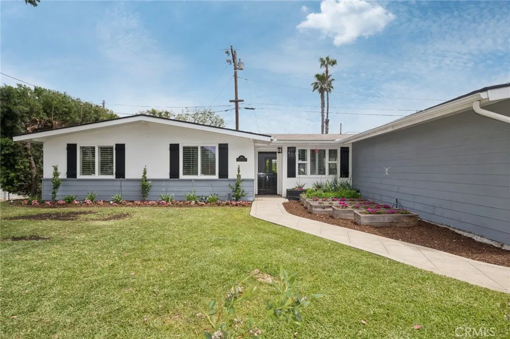 Additional image 39 of 300 Esther Street, Costa Mesa, CA 92627