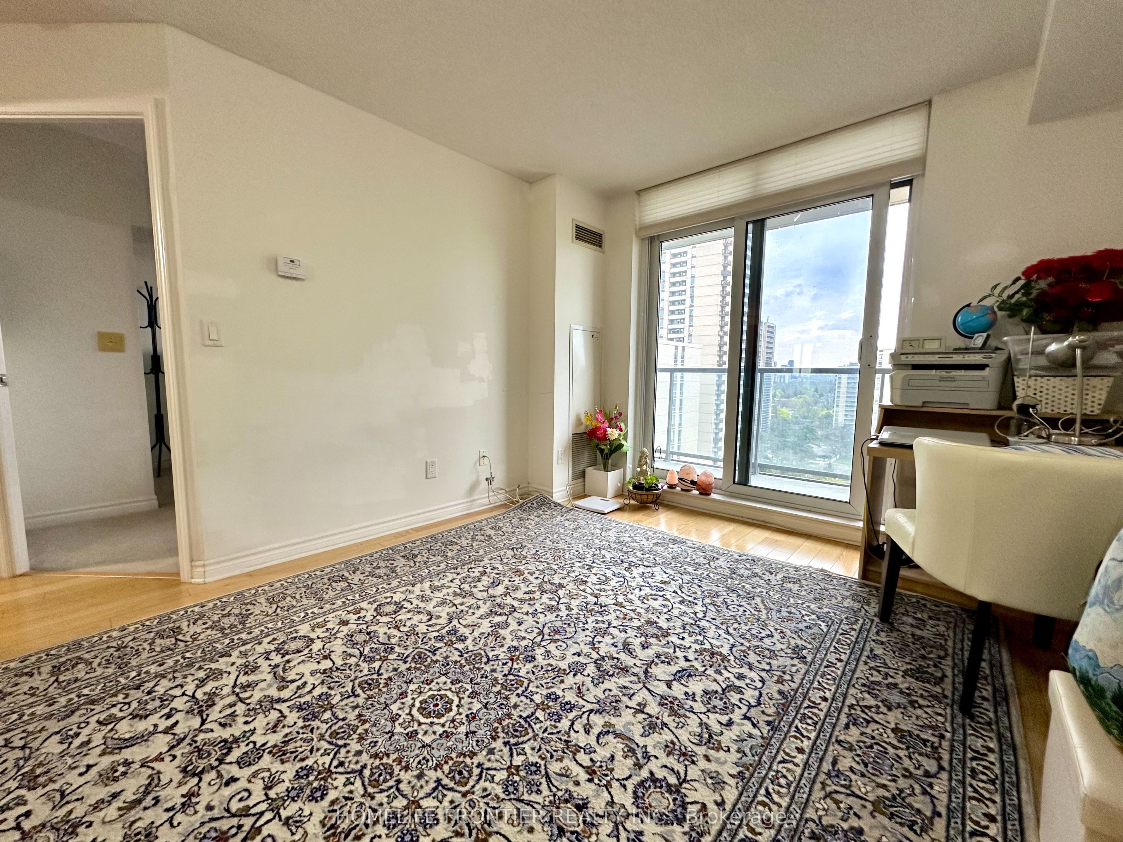 Additional image 4 of 1304-70 High Park Avenue, Toronto, ON, M6P 1A1
