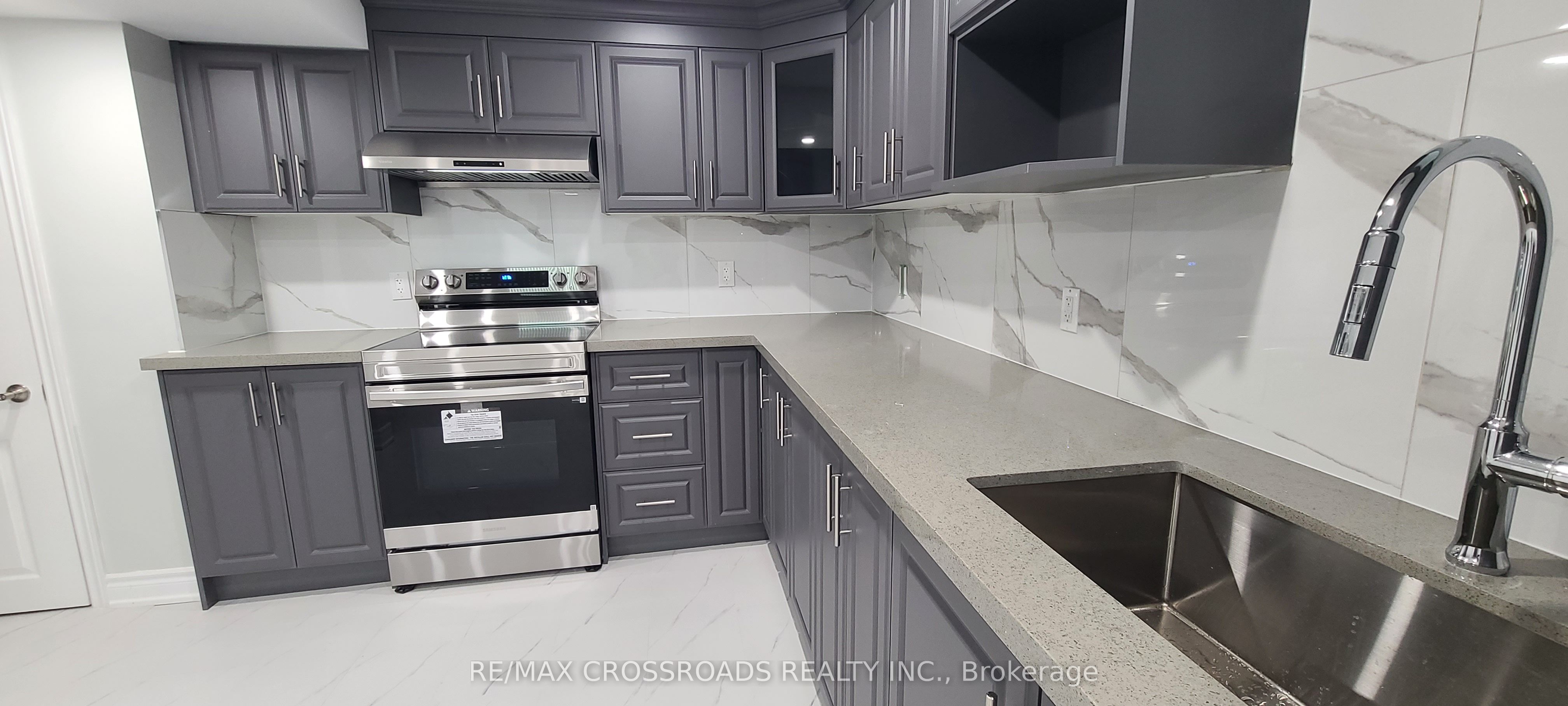 69 Bluebell Crescent, Whitby, ON, L1P 1L3