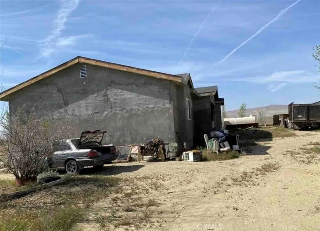 14555 Bellflower Rd, Santa Margarita, CA 93453