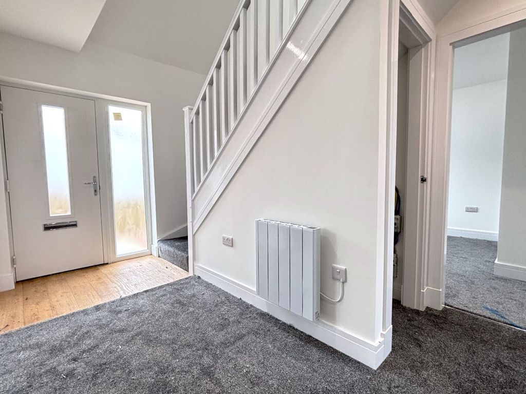 Additional image 4 of 3 bed detached house to rentDual Cottage, Main Street, Auchtertool, Kirkcaldy KY2