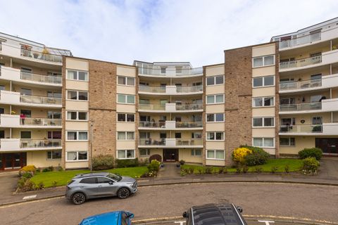 4/17 Orchard Brae Avenue, Edinburgh EH4
