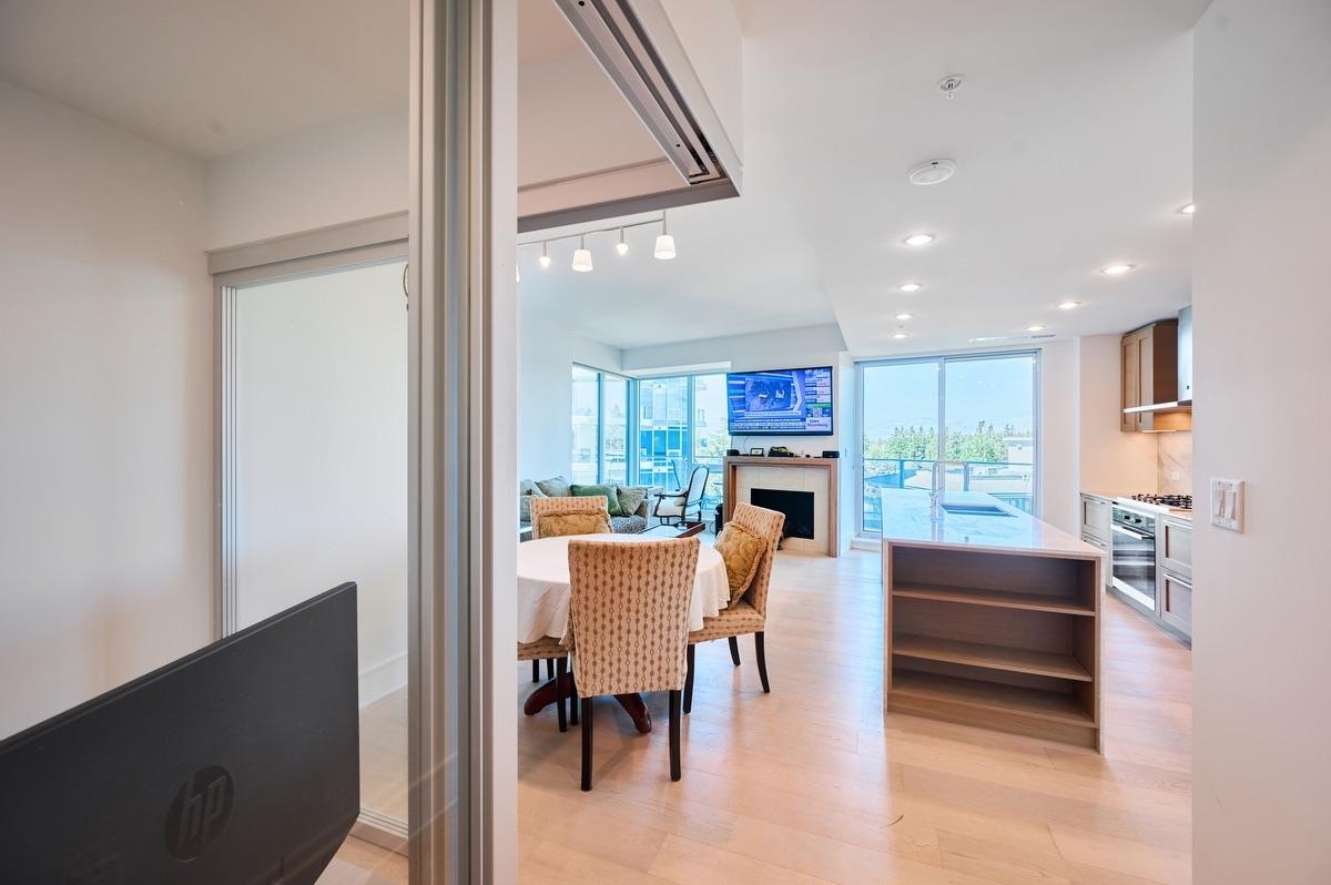 Additional image 3 of 801-1501 Foster Street, White Rock, BC, V4B 0C3