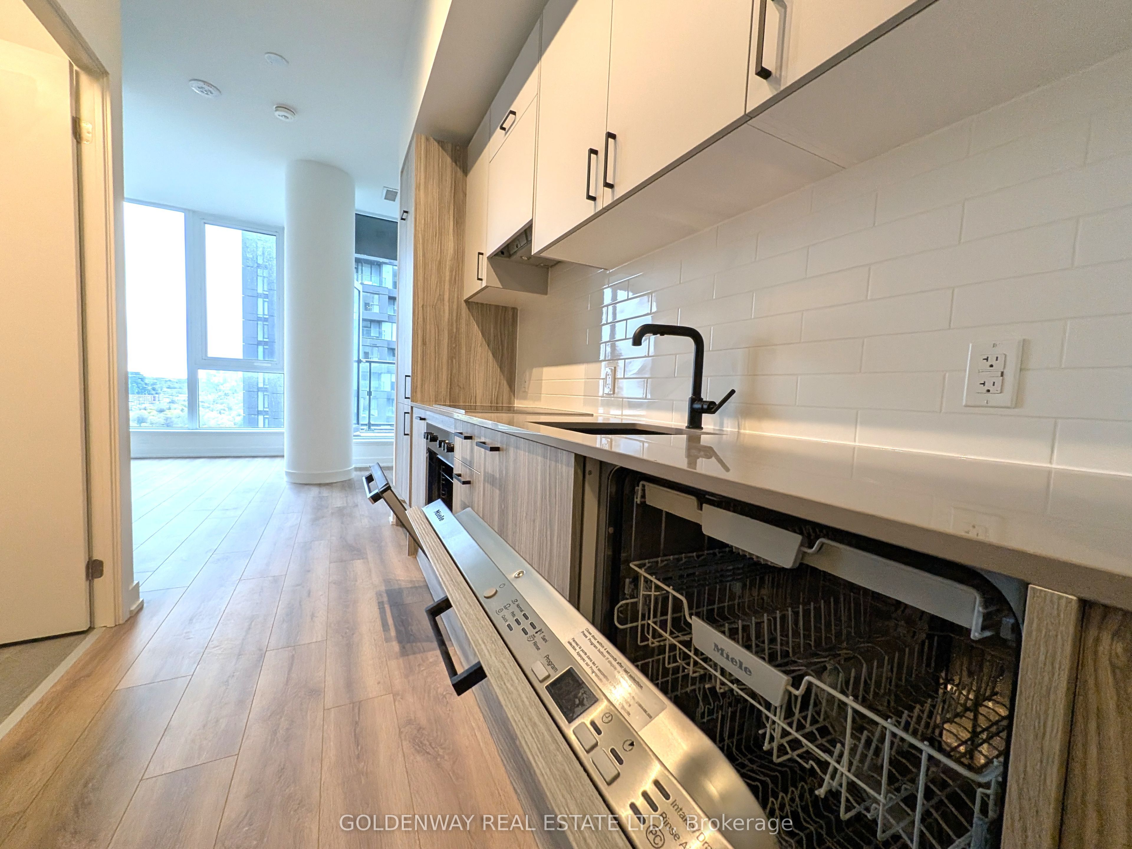 Additional image 4 of 2301-5 Quarrington Lane, Toronto, ON, M3C 0S4