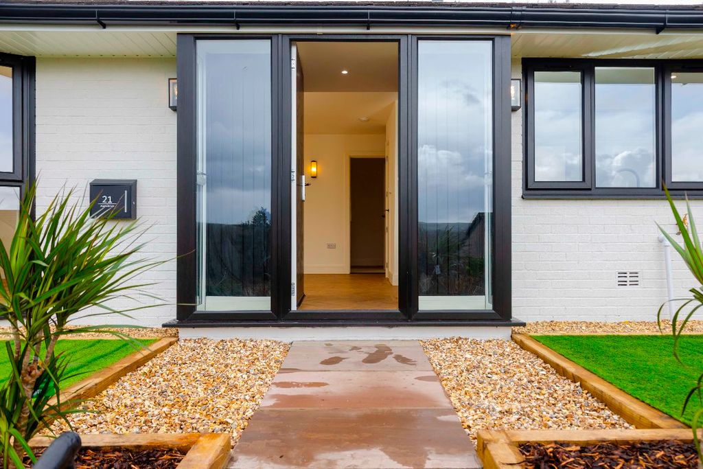 Additional image 4 of 3 bed bungalow to rentAshgrove, Edwardsville, Treharris CF46