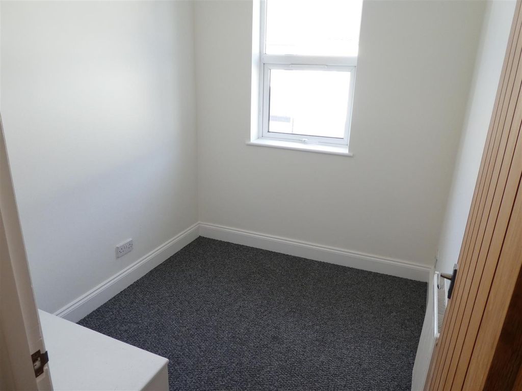 Additional image 9 of 2 bed end terrace house to rentLangley Road, Portsmouth, Hants PO2