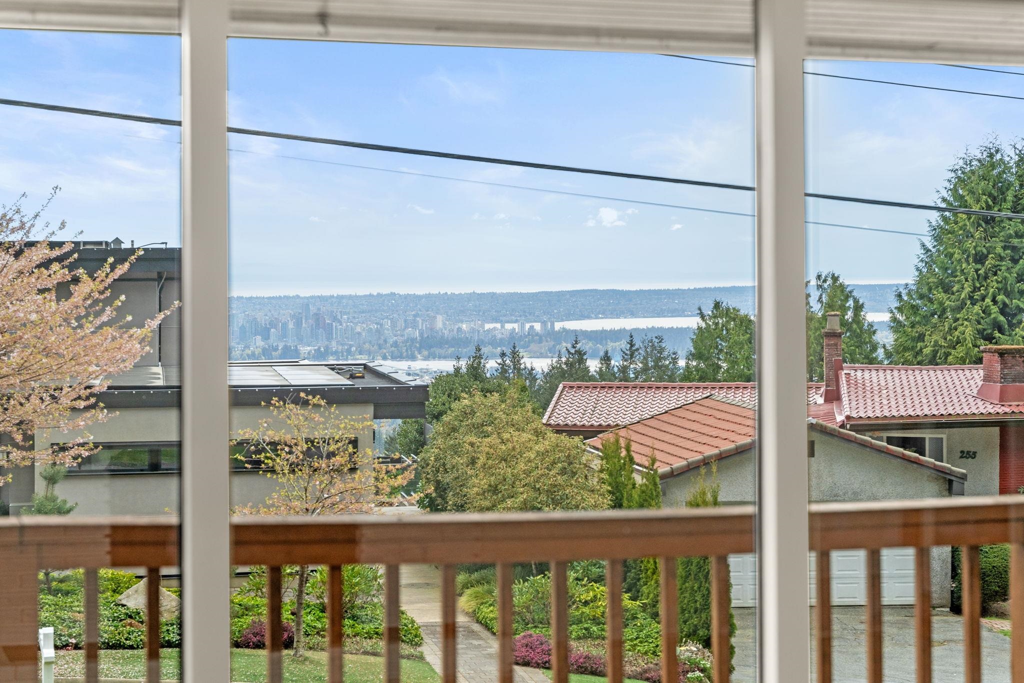 Additional image 5 of 234 Rondoval Crescent, North Vancouver, BC, V7N 2W7