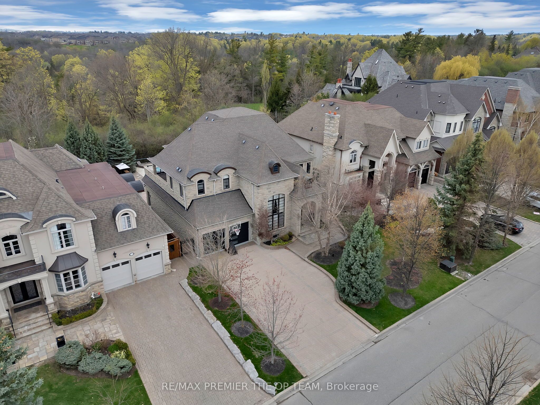 Additional image 3 of 62 Autumn Grove Court, Vaughan, ON, L0J 1C0